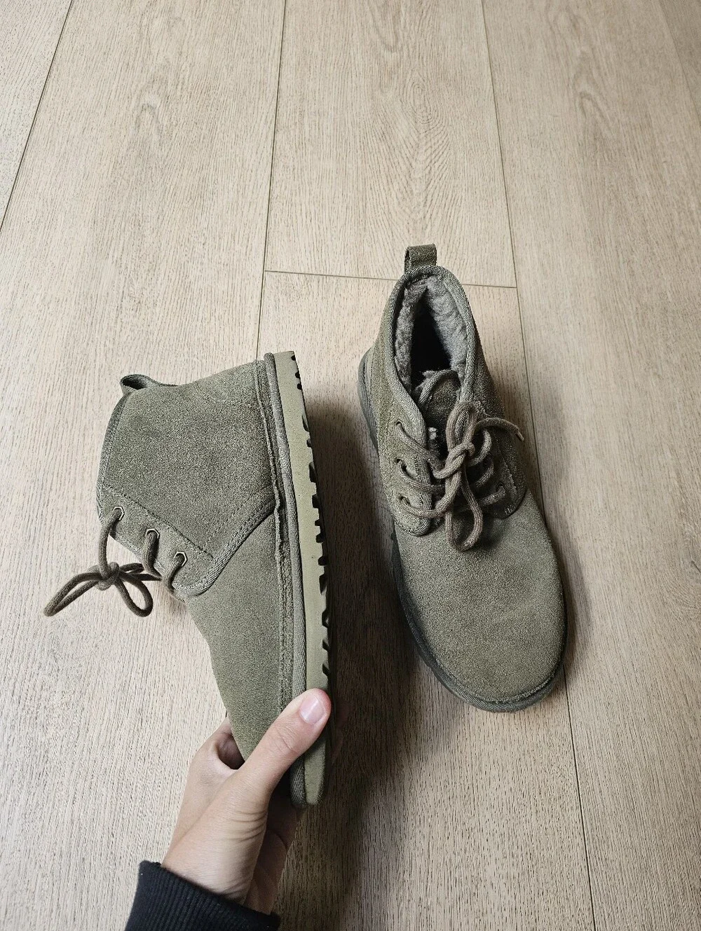 UGG Neumel Moss Green Olive Lace Up Chukka Boots Womens 10
